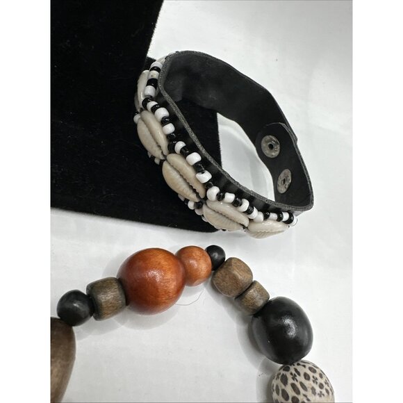 Mixed Lot 14 Bracelets Wood Faux Pearl Shell Plastic Leather Gold Silver Tone - Picture 8 of 16